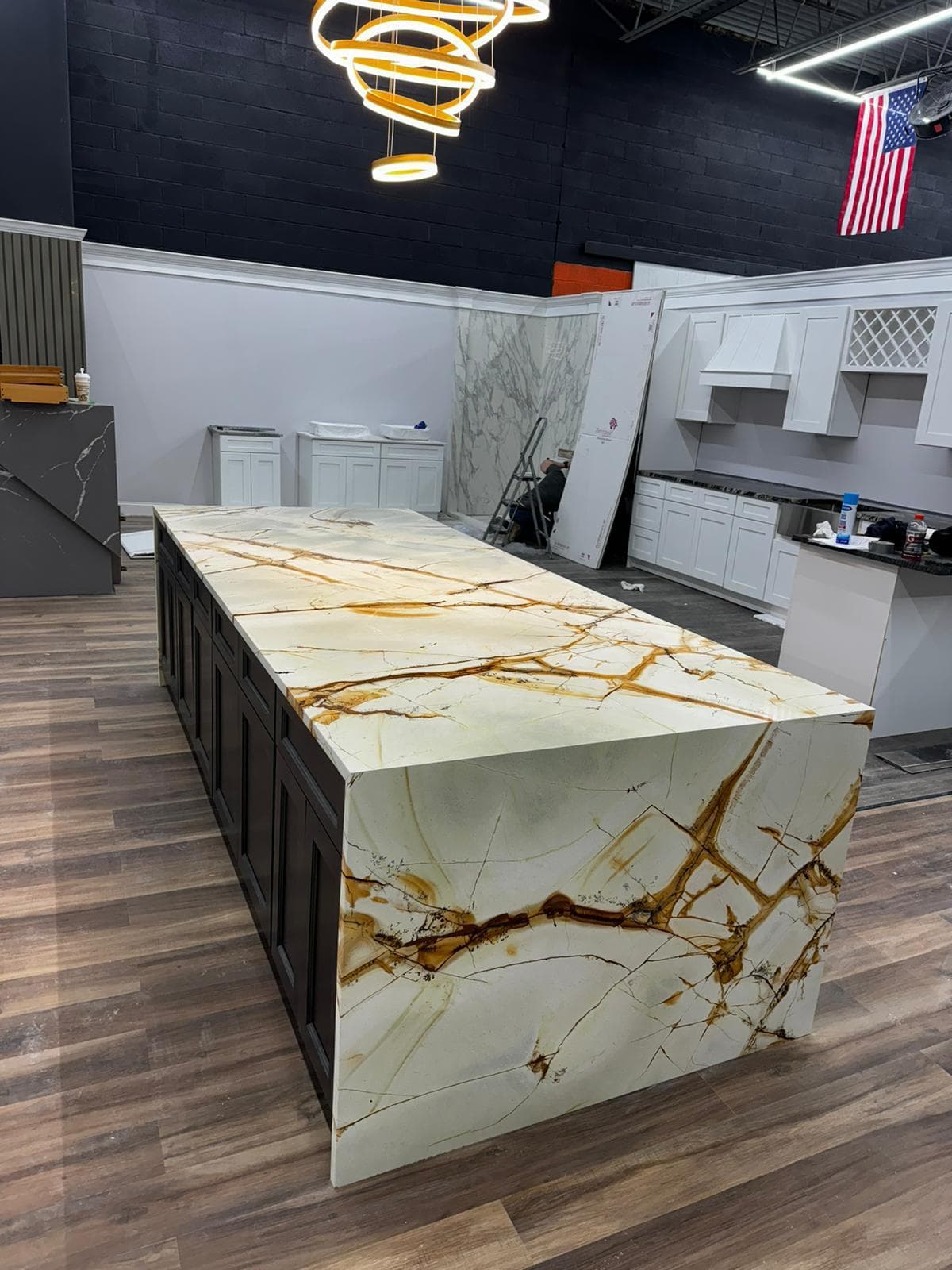 Quartzite Countertops: The Complete Guide (and How It Differs from Marble and Quartz)